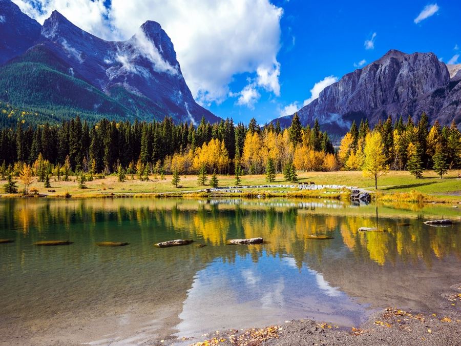 Three Sisters Mountain Range in Canmore must be seen in autumn