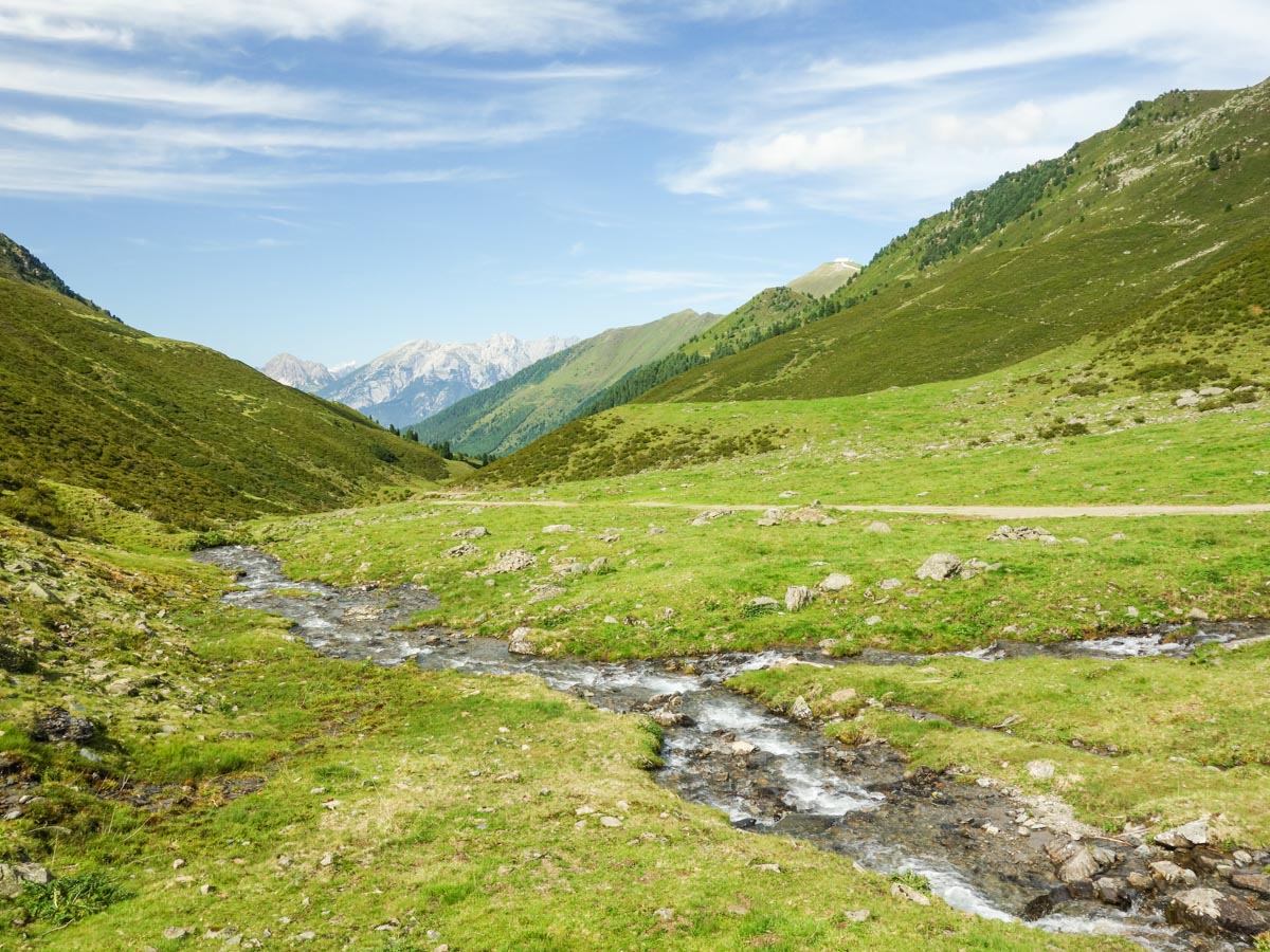 Trail of the Schaflegerkogel Loop Hike in Innsbruck, Austria