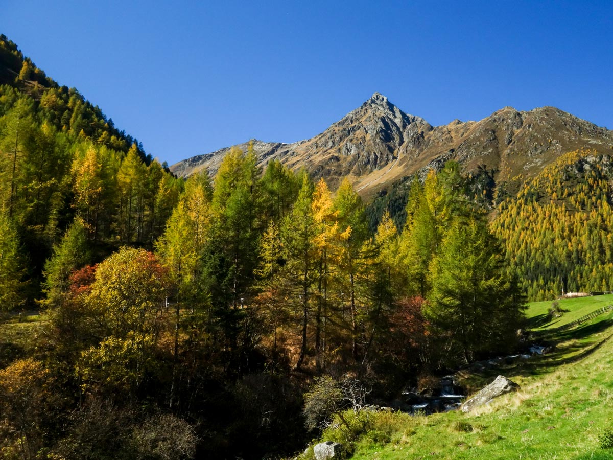 Trailhead views on Sellraintaler Höhenweg Hike in Innsbruck, Austria