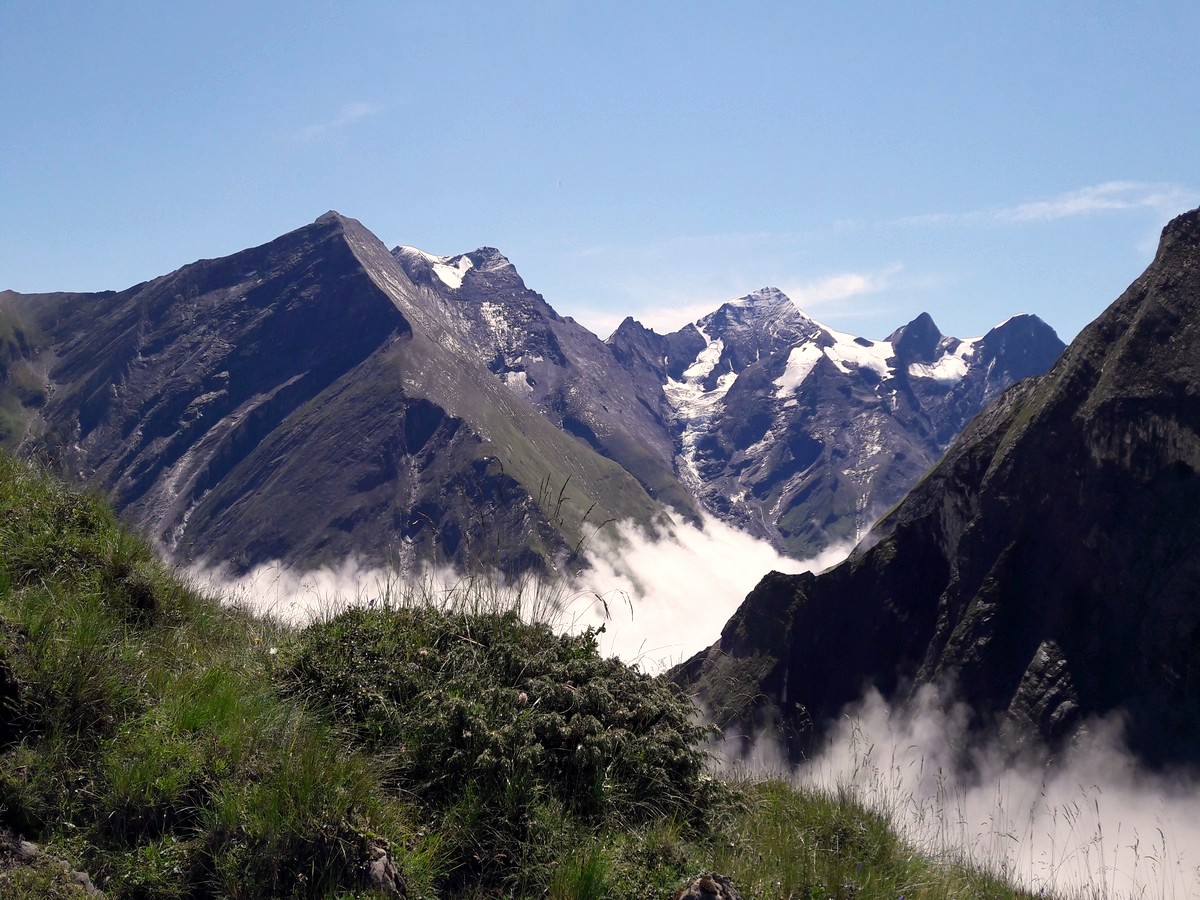 View from the ridge on the Glacier lake & Gaisstein Hike in Zell am See - Kaprun, Austria