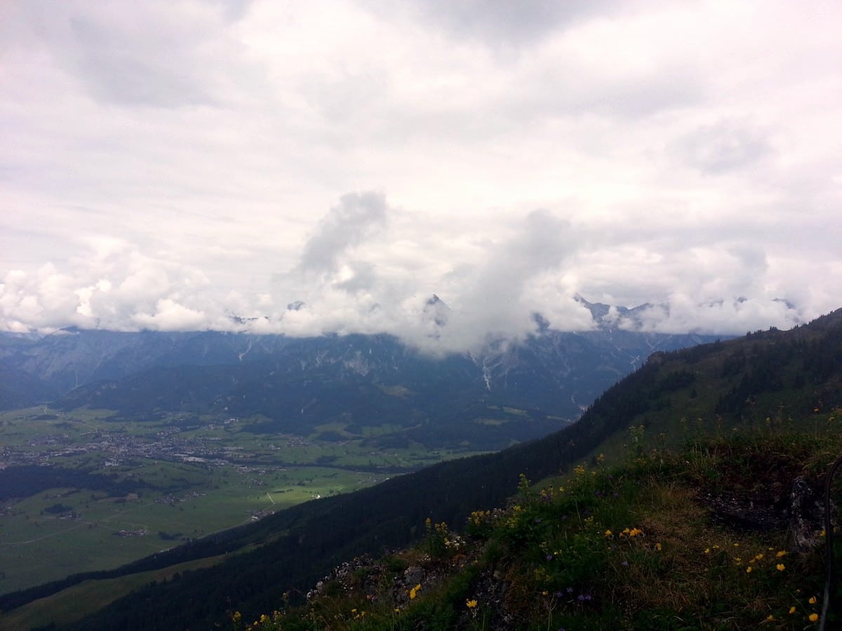 View into Saalbach valley on the Schwalbenwand & Schönwieskopf Hike in Zell am See - Kaprun, Austria