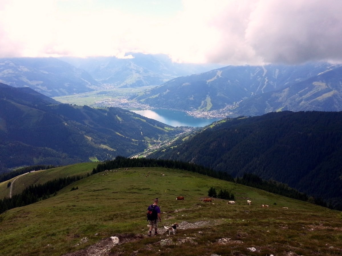 Schwalbenwand & Schönwieskopf Hike in Zell am See - Kaprun has beautiful views from descent