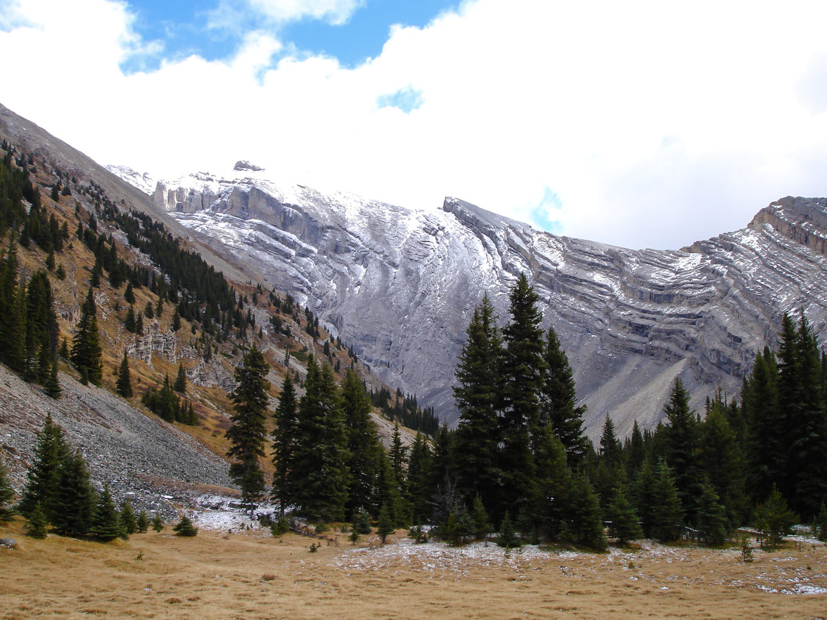 Impressive view on the Cascade Amphitheatre Hike near Banff, Alberta