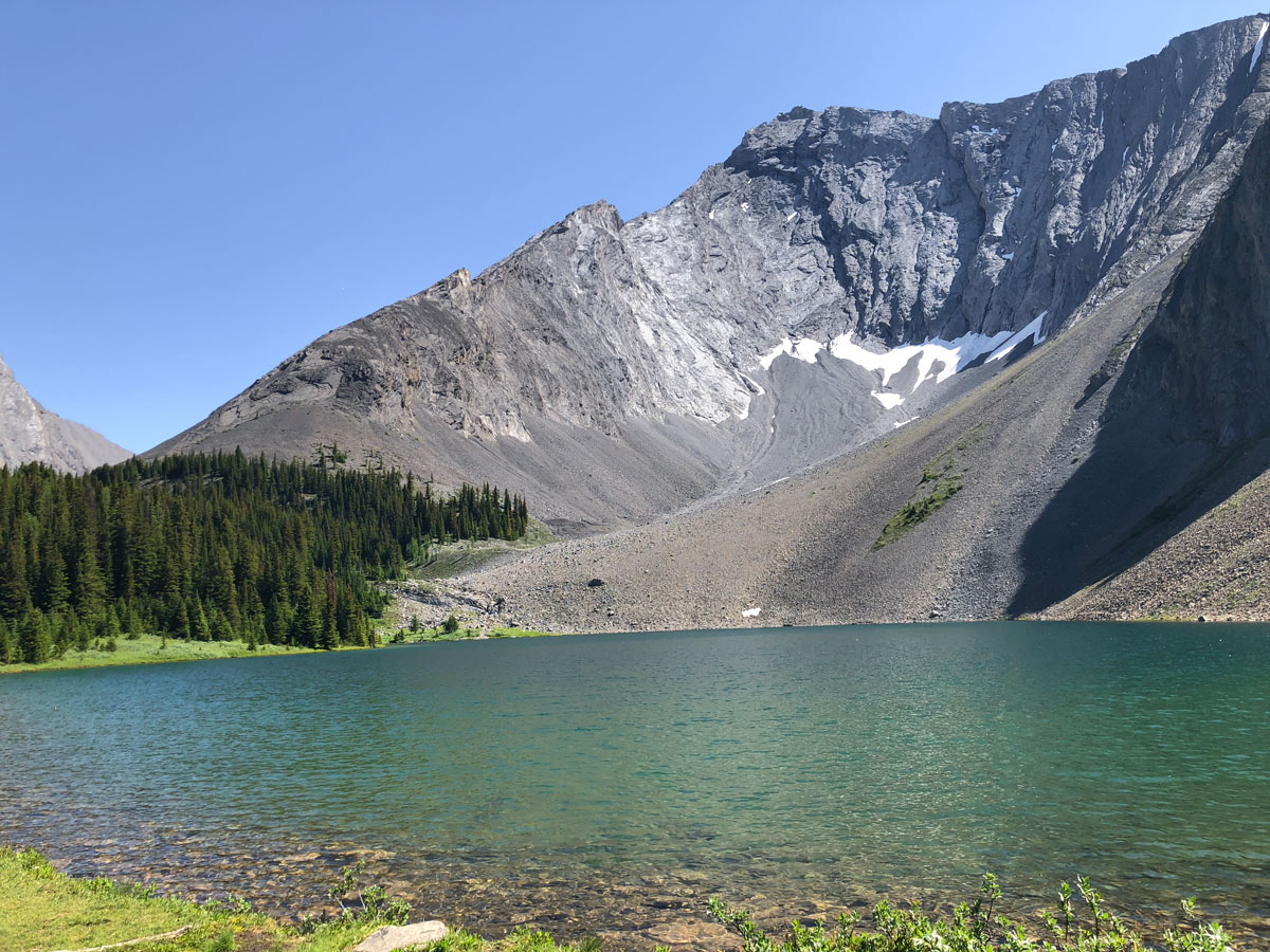 Rummel Pass Hike near Smith-Dorrien Trail in Kananaskis has beautiful views of Rummel Lake