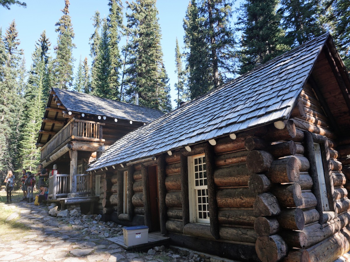 The beautiful Twin Falls Chalet on the Yoho Valley Circuit Hike in Yoho National Park, Canada