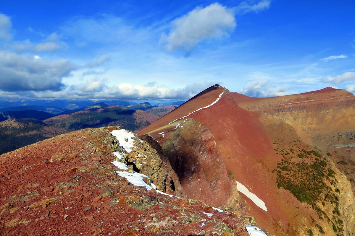 Lineham Ridge Hike (Waterton Lakes National Park) | 10Adventures