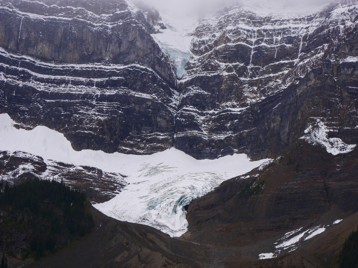 Glaciers behind the lake on the Cirque & Chephren Lakes Hike from the Icefields Parkway near Banff National Park