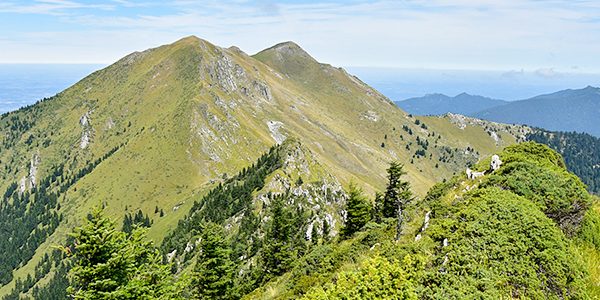 Trail of the Cagire Loop hike in French Pyrenees