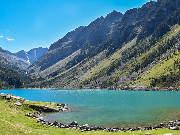 Scenery from the Lac de Gaube hike in French Pyrenees