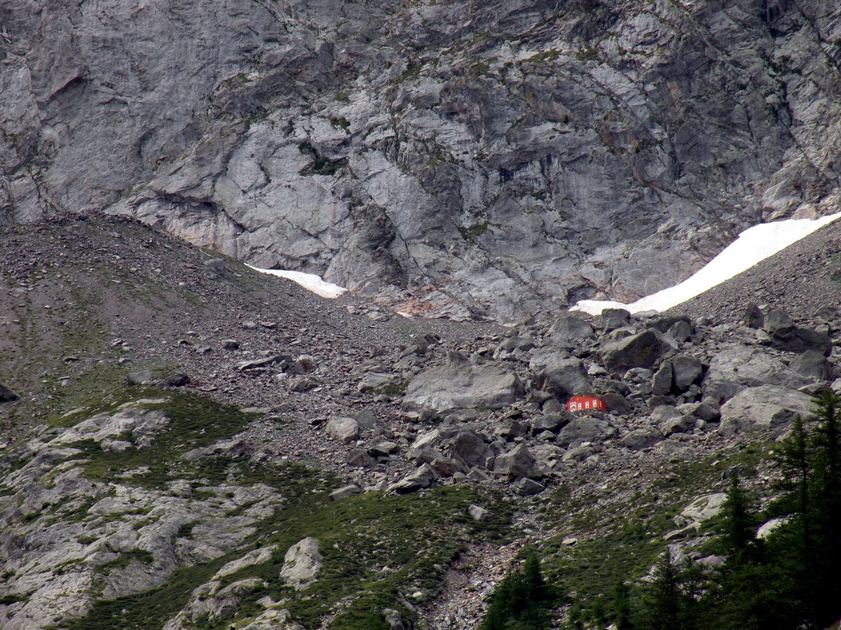 The Bivacco Varrone used by climbers from the Lagarot di Lourousa Hike in Alpi Marittime National Park, Italy