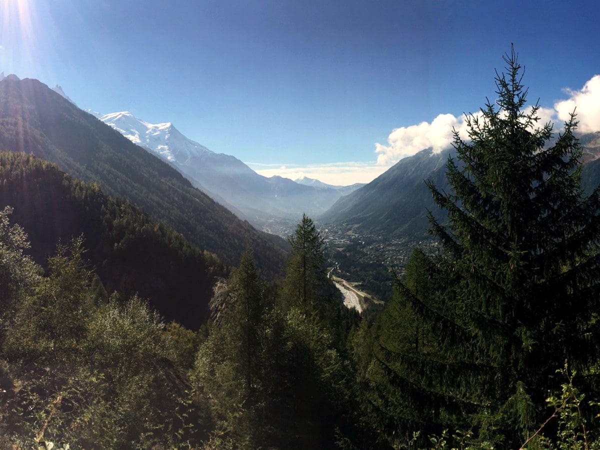 Le Chapeau via the Sources de L'Arveyron trail