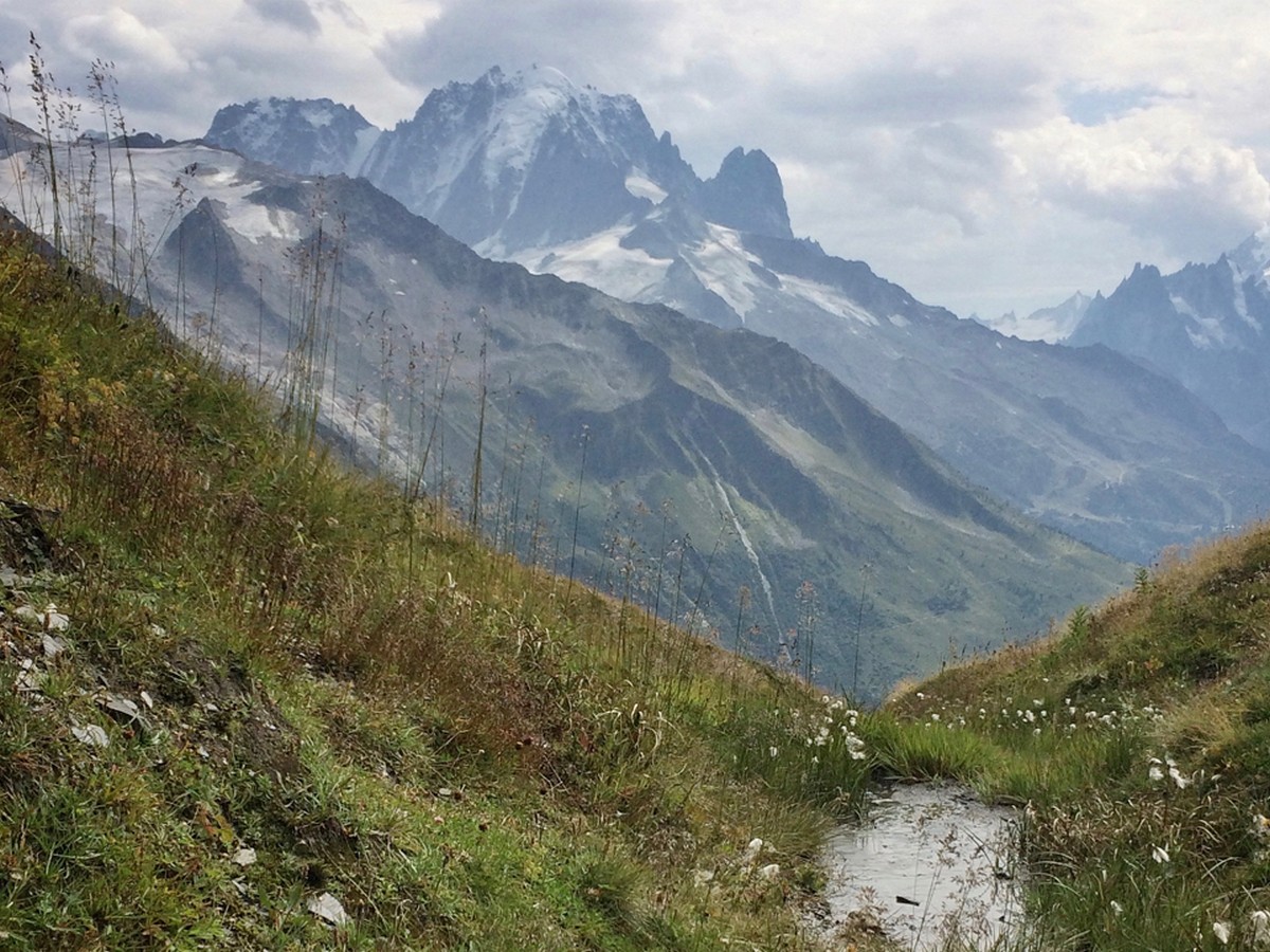 Hiking trail to Col de Balme