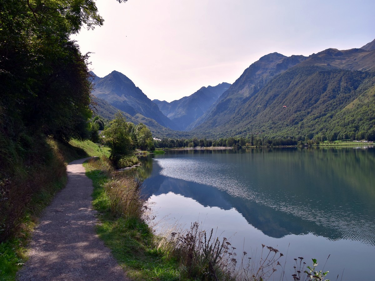 Following the east bank on the Lac de Loudenvielle Hike in French Pyrenees