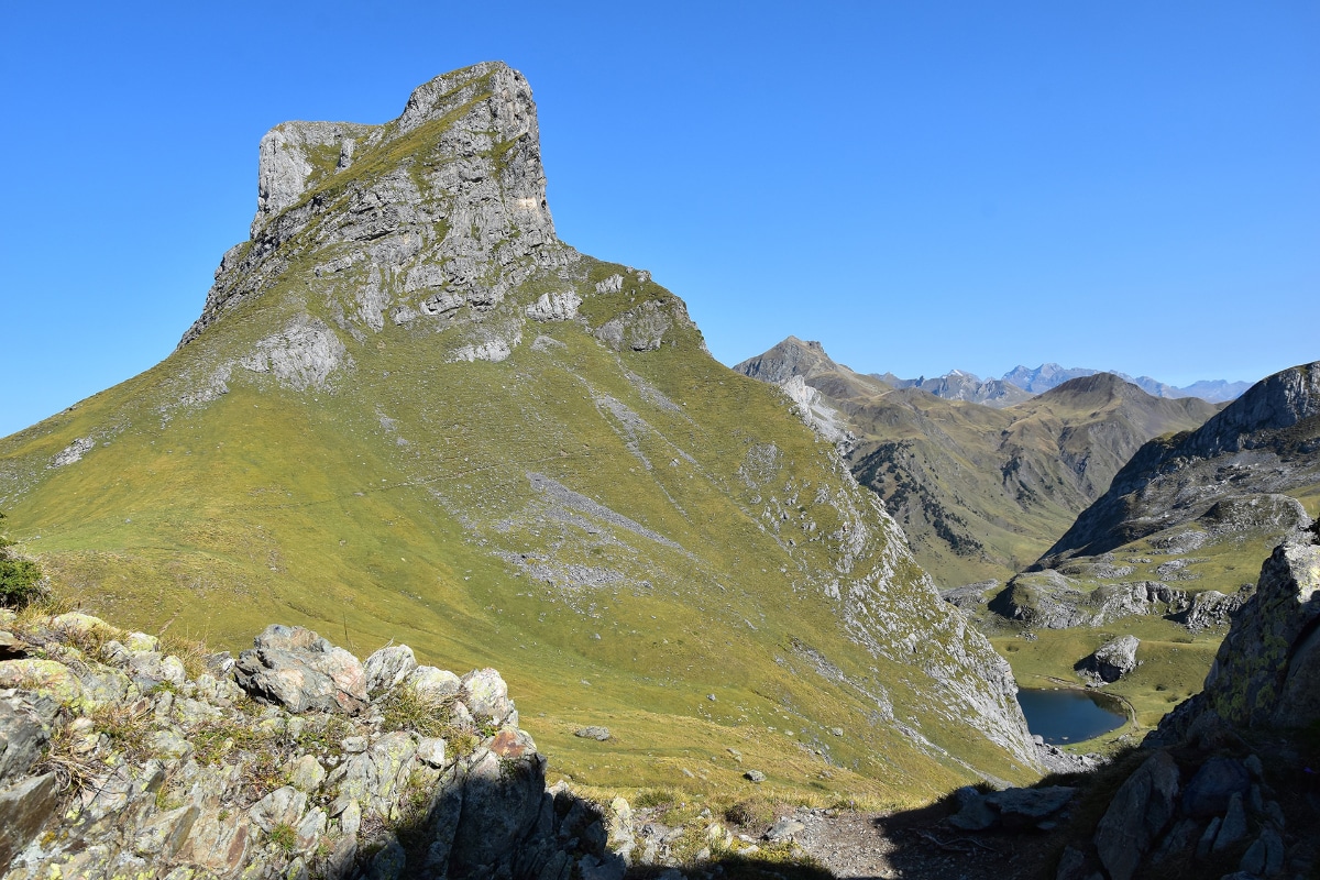 Looking at the Pic Casterau from the col