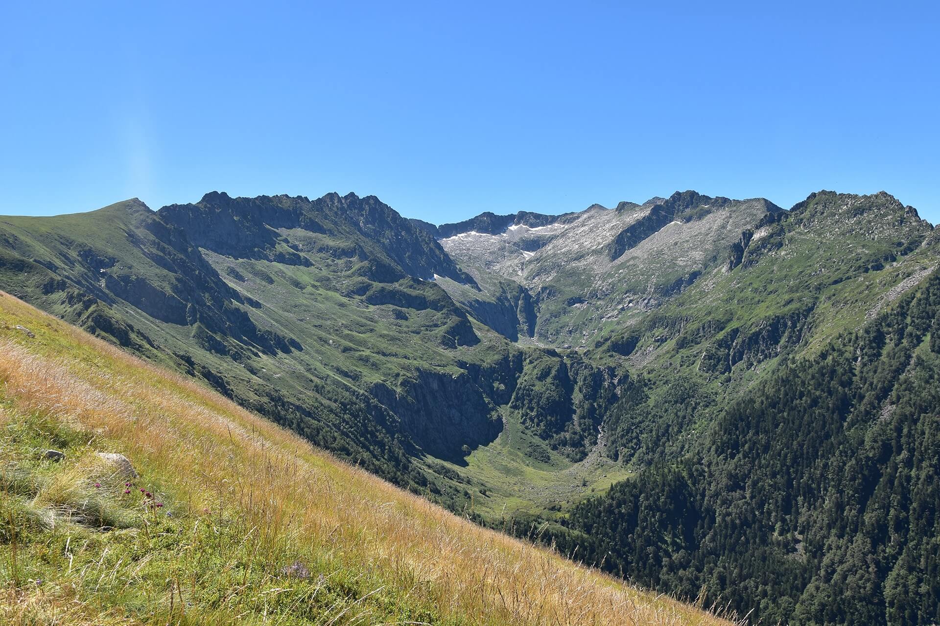 Views of the ridge from Pique Rouge de Bassiès Hike in French Pyrenees
