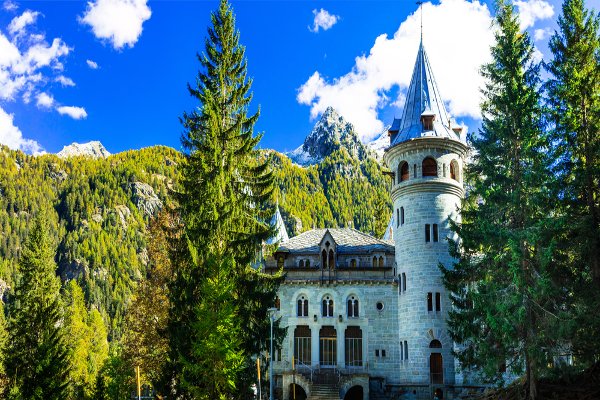 Hiking the world's most beautiful places includes hiking in Aosta Valley, Italy