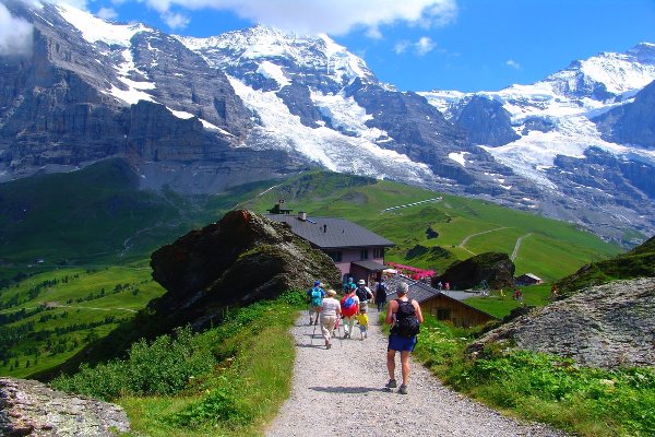 Hiking the world's most beautiful places includes hiking in Bernese Oberland