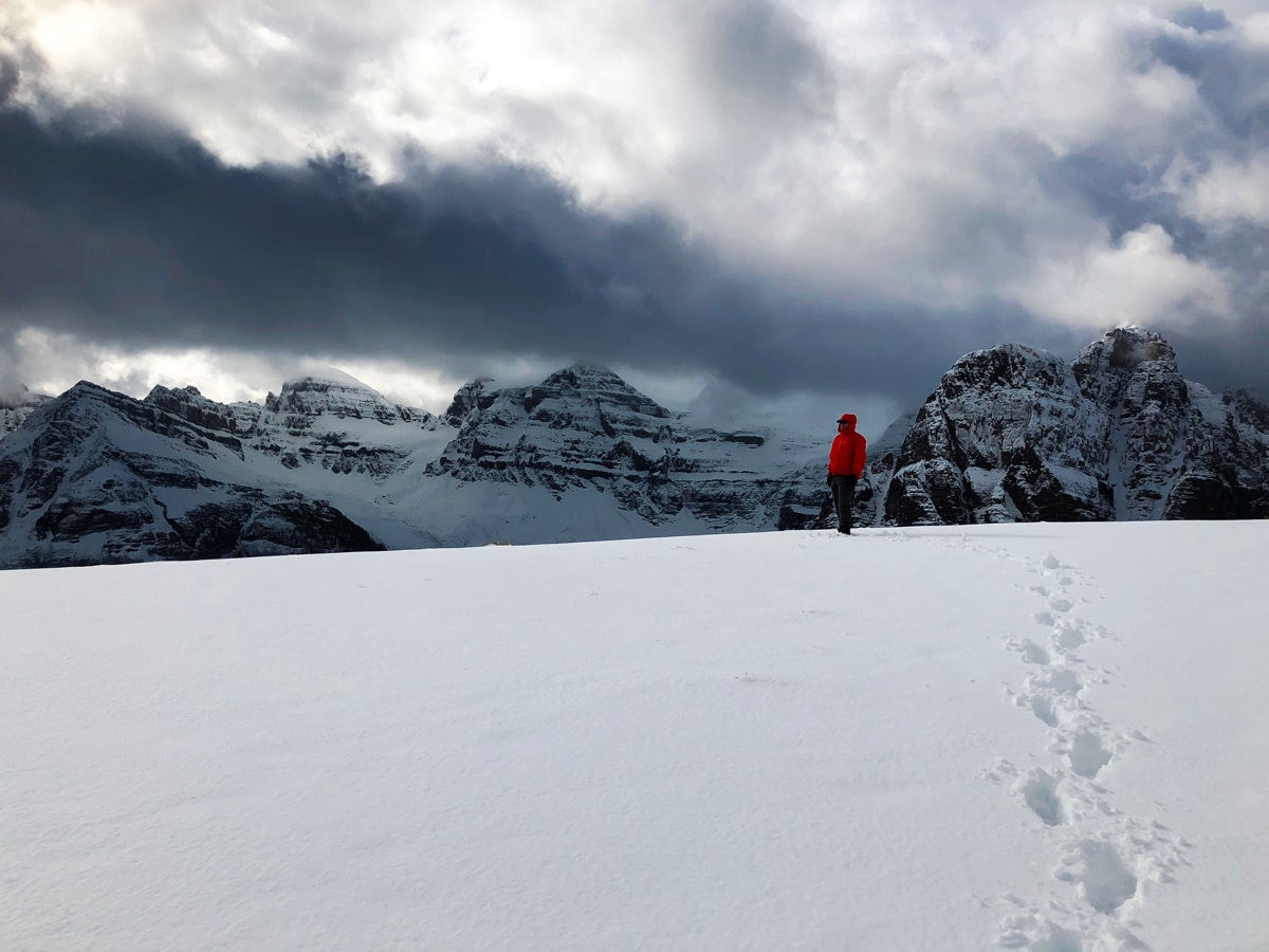 Men's Arc'teryx Beta AR Jacket in red on a hike