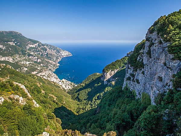 Trail of the Monte Comune hike in Amalfi Coast, Italy