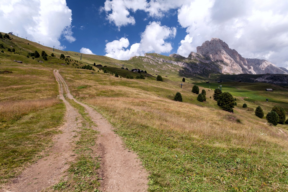 Trail of the Seceda / Puez Odle Hike in Dolomites, Italy