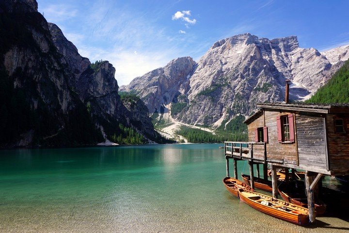 Trail of Lago di Braies passes through the boathouse