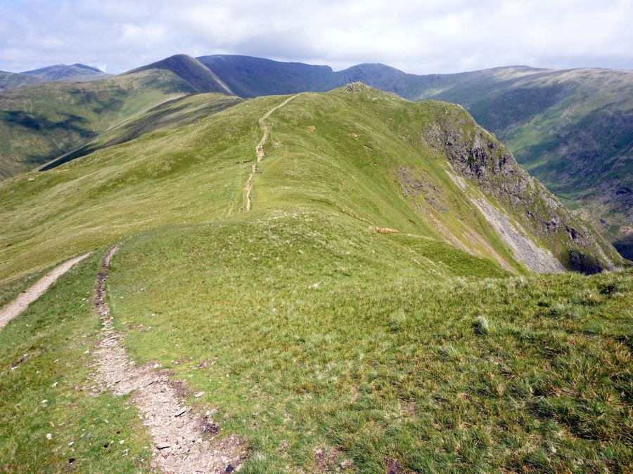 The trail of the Fairfield Horseshoe Hike in Lake District, England