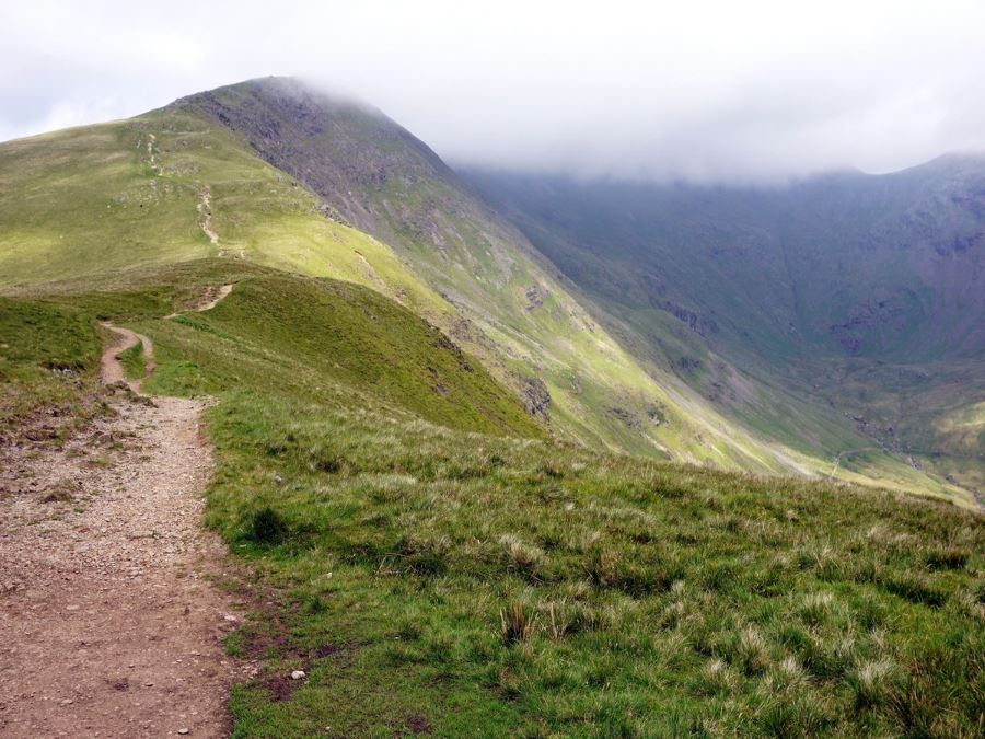Trail the Fairfield Horseshoe Hike in Lake District, England