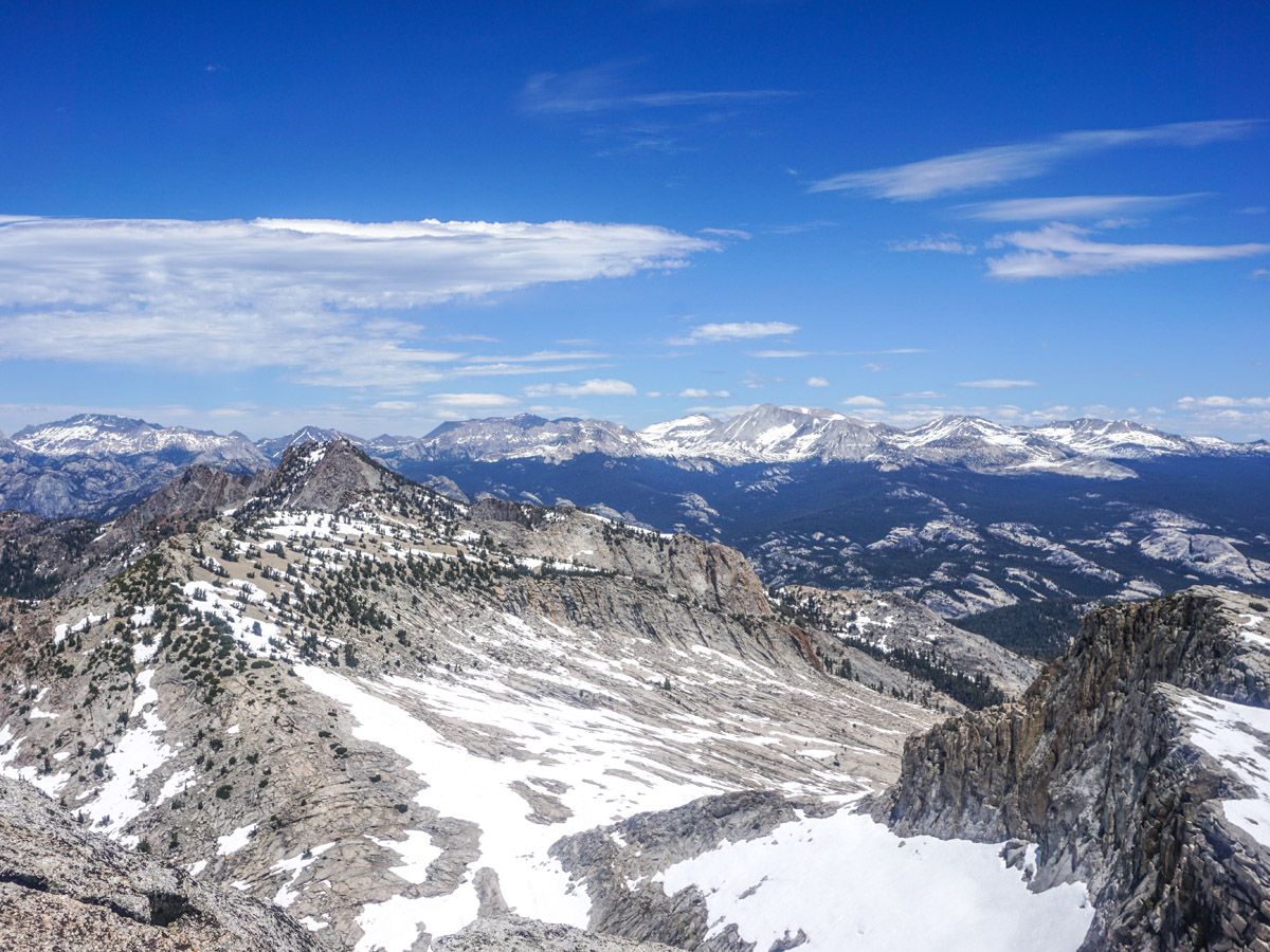Mount Hoffman Hike in Yosemite National Park has amazing views from the top