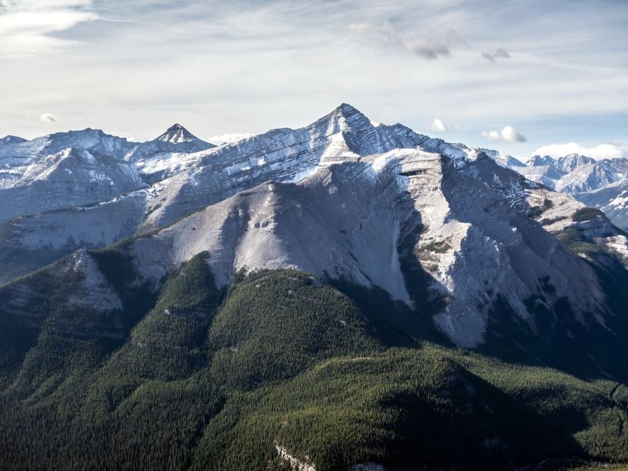 Impressive peaks on the Nihahi Ridge Hike from Bragg Creek, Kananaskis