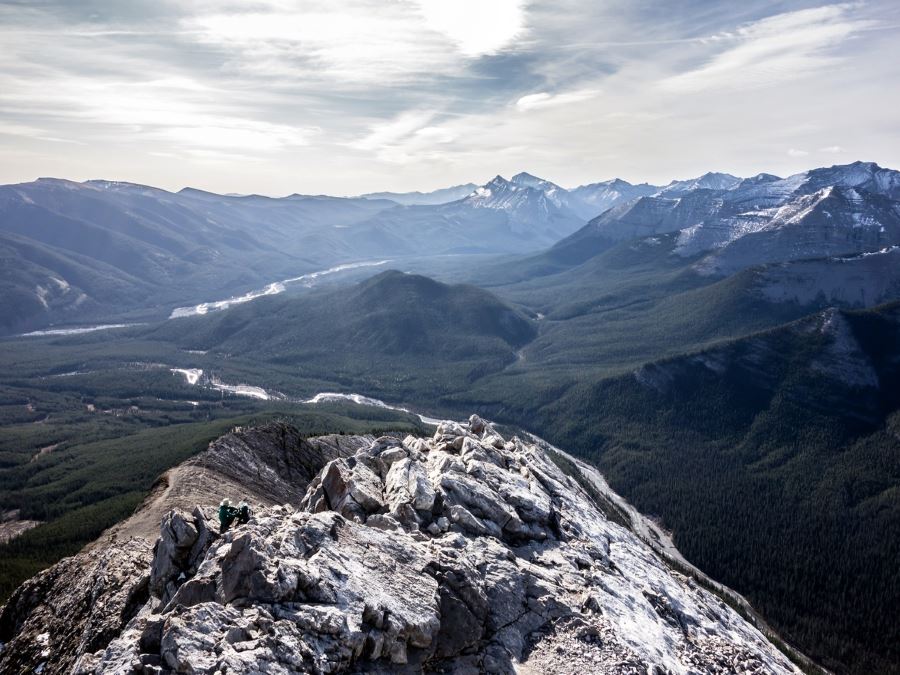 Beautiful panorama from the Nihahi Ridge Hike from Bragg Creek, Kananaskis