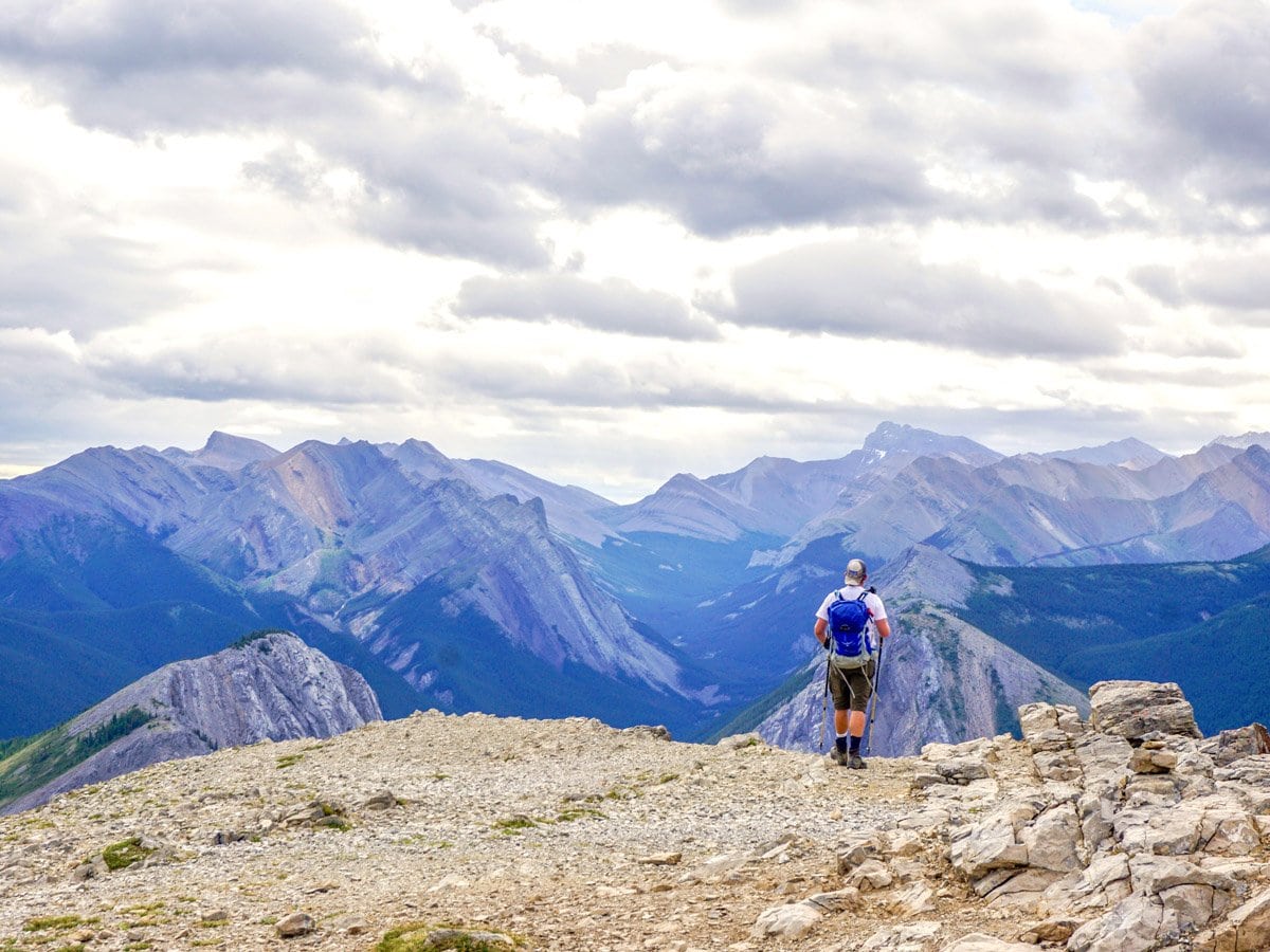 Hiking the world's most beautiful places includes hiking in Jasper National Park