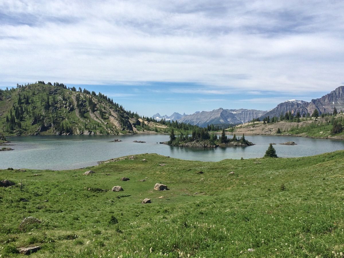 Rock Isle on the Sunshine Meadows (Rock Isle, Grizzly and Larix Lake) Hike in Banff National Park