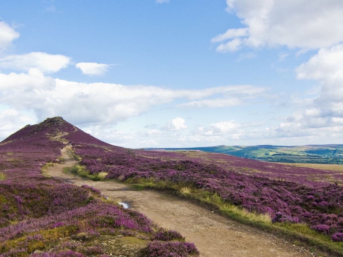 Summit of Great Ridge and Win Hill Hike in Peak District, England