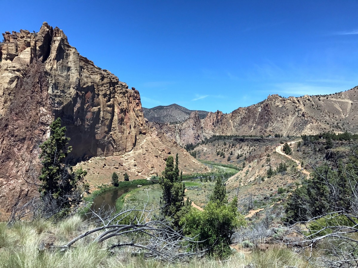 Smith Rock overview on the Smith Rock’s Summit Trail Loop Hike near Bend, Oregon