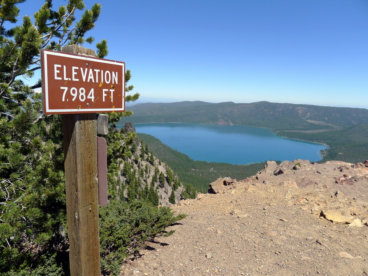 Paulina Peak hike is a must-do hike in Bend, Oregon