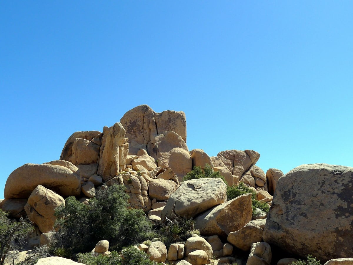 Rock formations on the High View Trail Hike in Joshua Tree National Park, California