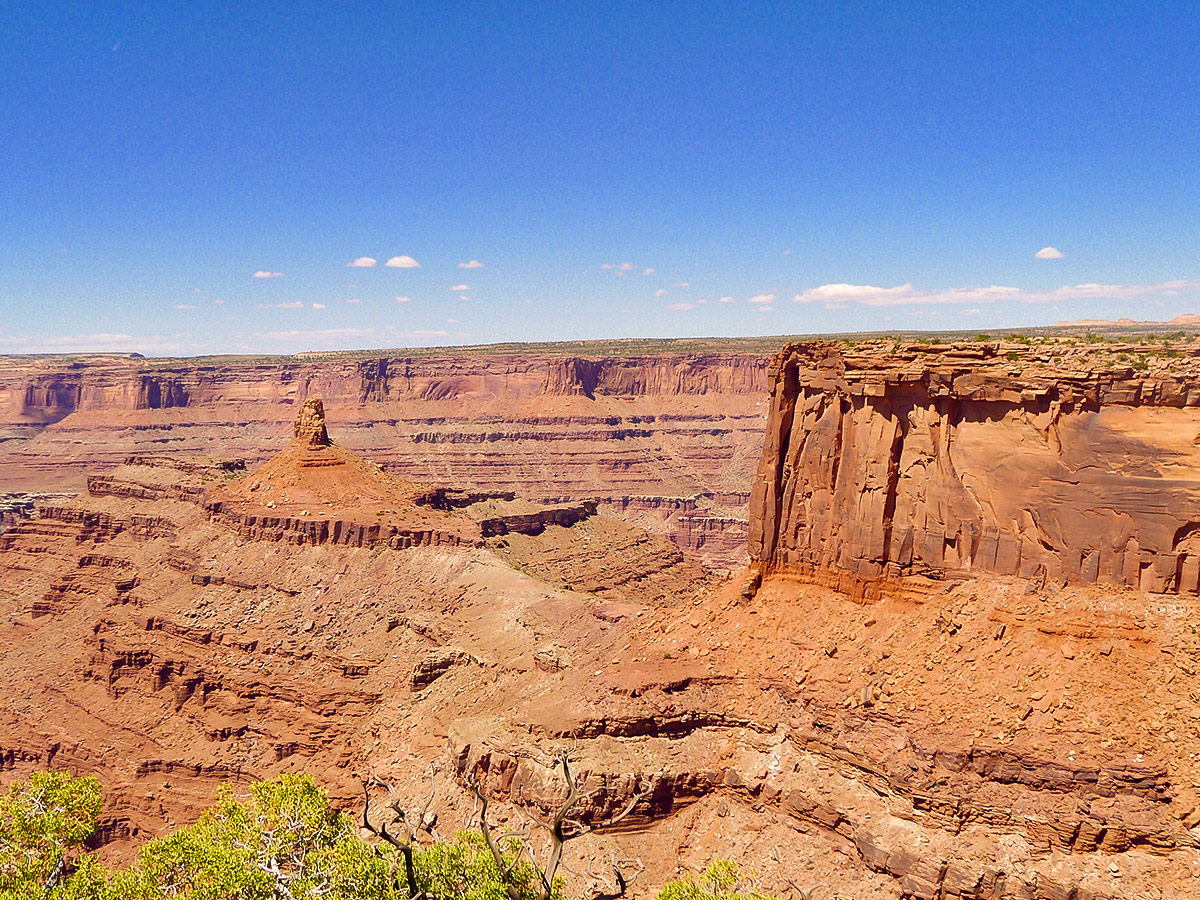 Beautiful towers on Dead Horse Point Loop hike near Moab, Utah