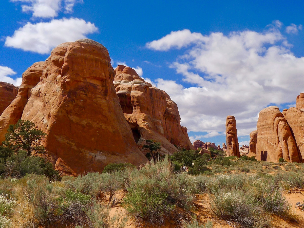 Amazing scenery on Devil's Garden hike in Arches National Park, Utah