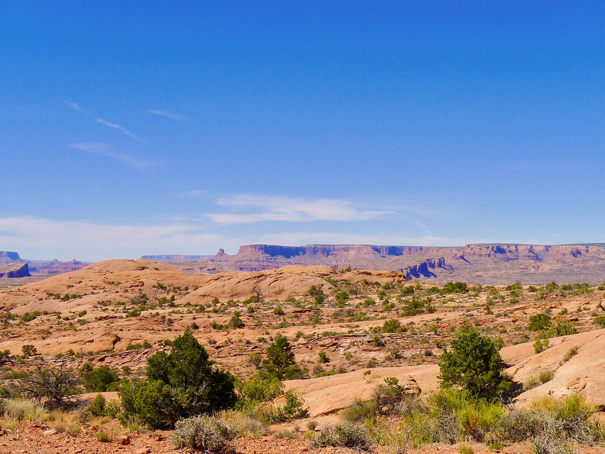 Great scenery of Dead Horse Point Loop hike near Moab, Utah