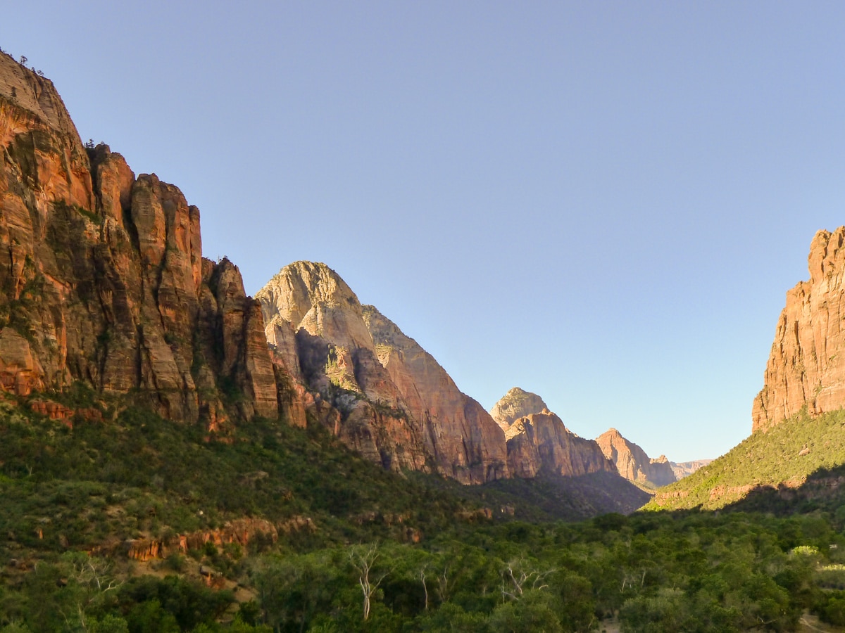 Emerald Pools hike in Zion National Park looks beautiful on early mornings