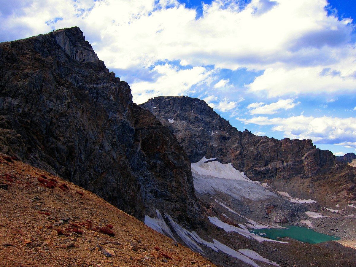 Arapaho Glacier Trail Hike in Indian Peaks rewards with great scenery