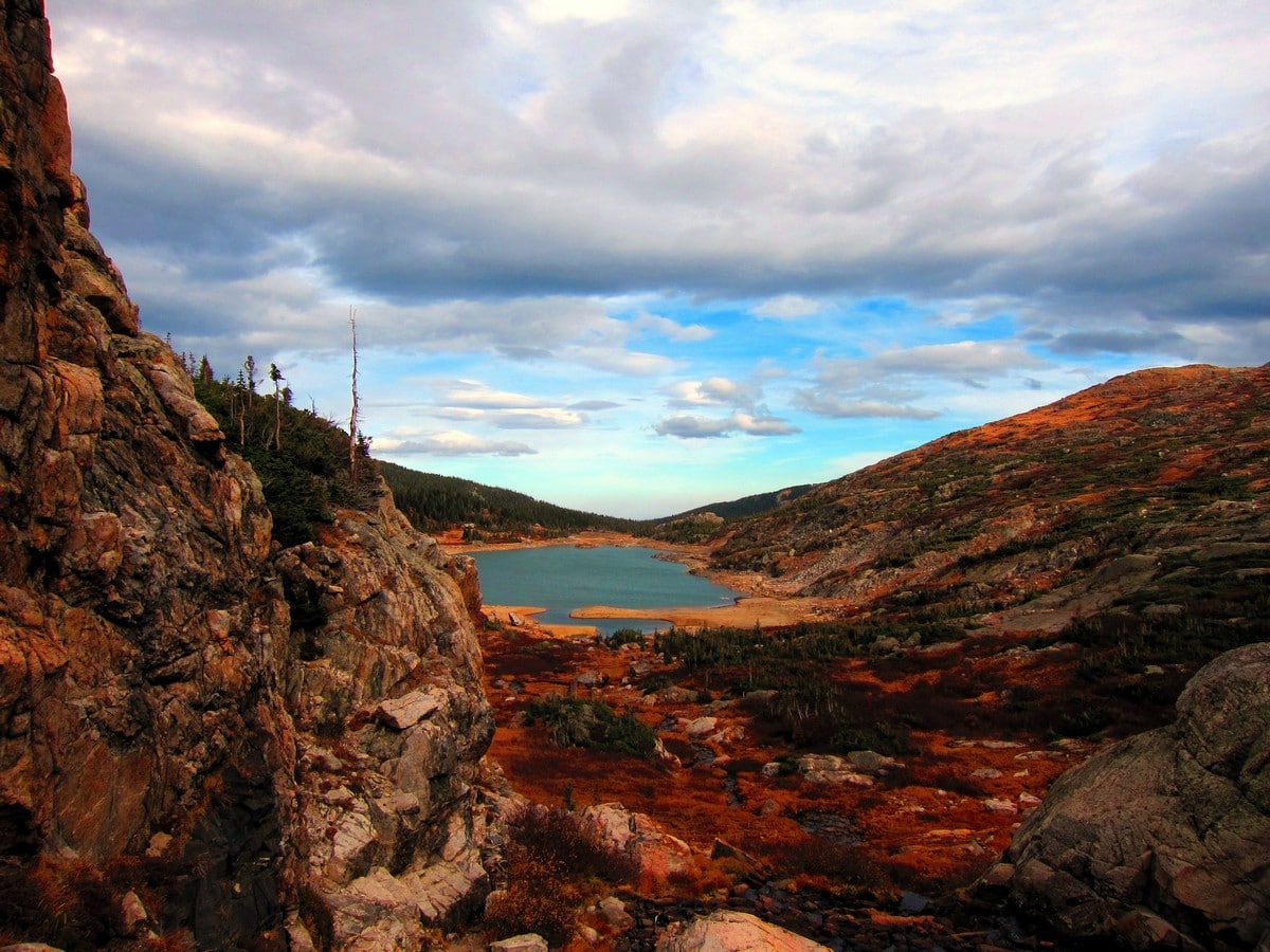 Beautiful colours on Lake Isabelle Trail Hike (Indian Peaks, Colorado)