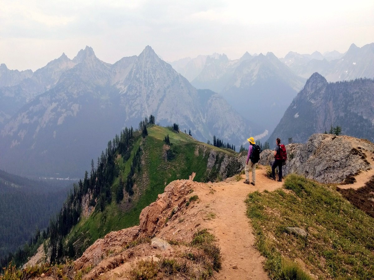 Views from the trail of the Maple Pass Loop in North Cascades, Washington