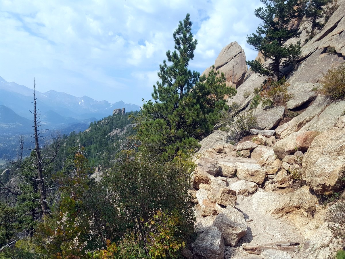 Last ascend to the Gem Lake and Balanced Rock Hike in Rocky Mountain National Park, Colorado