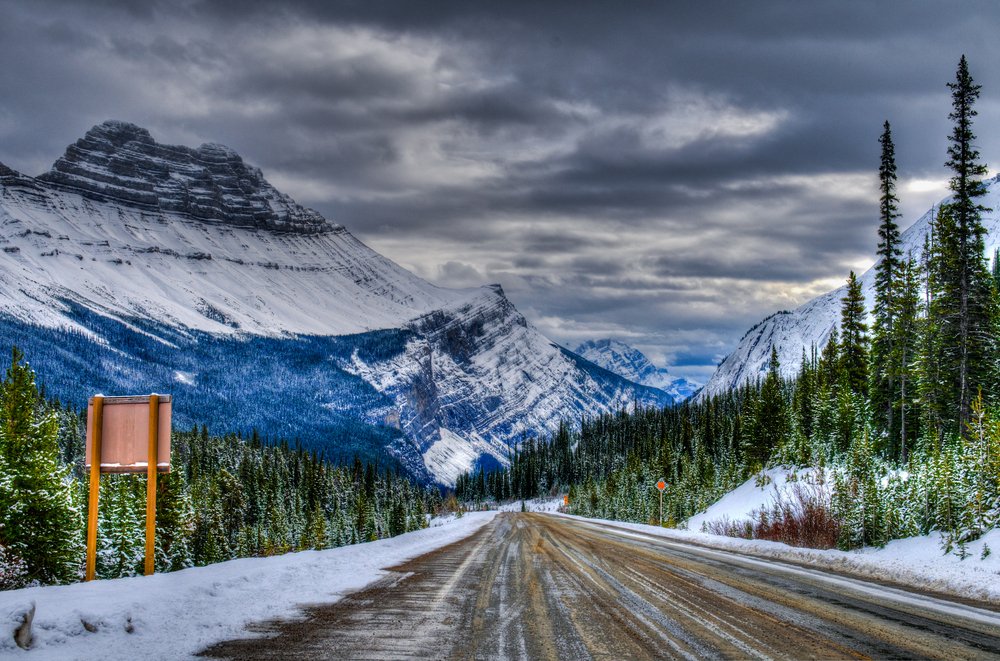 Driving in the stunning Icefield Parkway is a must while on a winter weekend trip to Jasper
