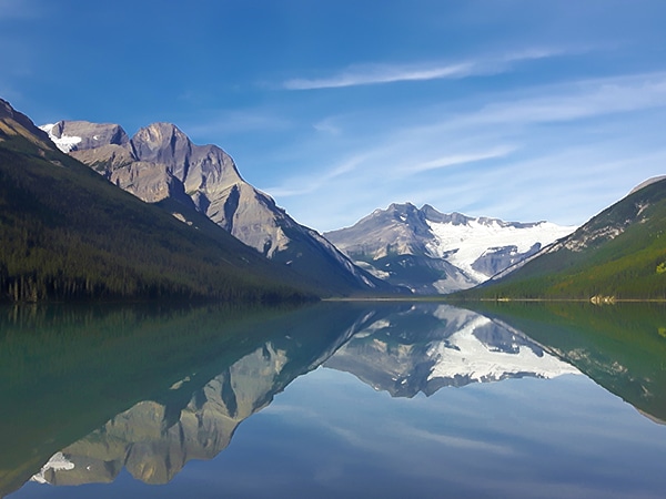 Glacier Lake backpacking trail in Banff National Park has amazing panoramic views