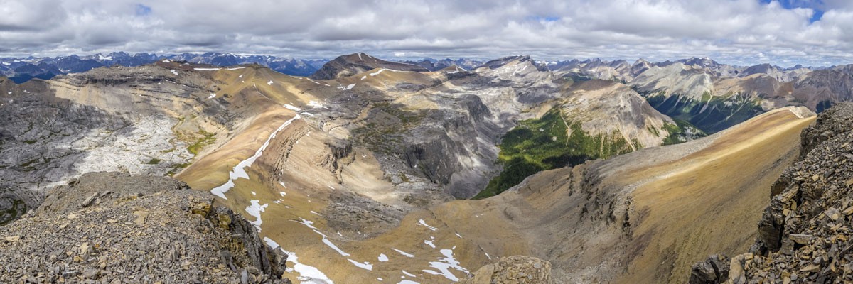 Trail of Helena Ridge scramble in Banff National Park