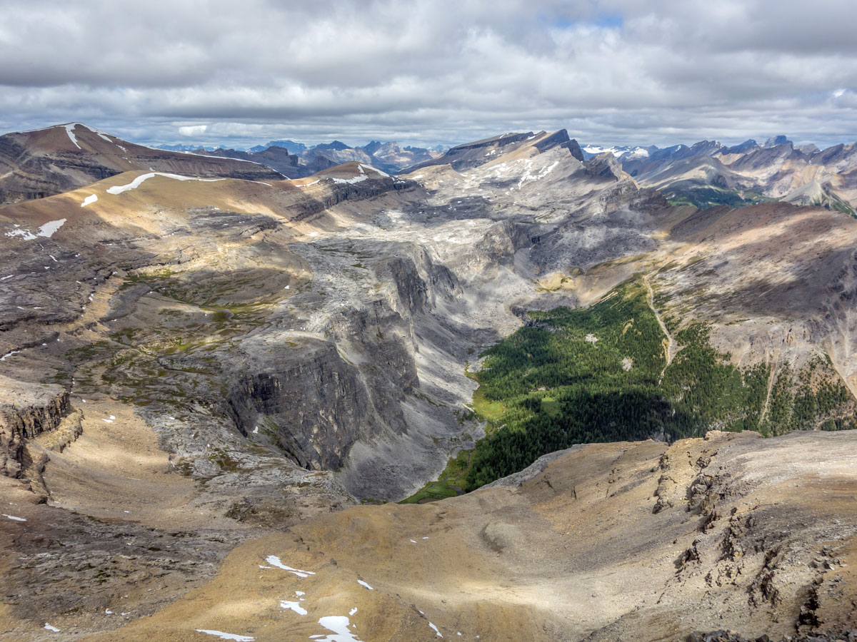 Stunning views from Helena Ridge scramble in Banff National Park