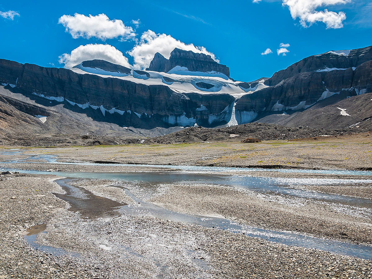 Amazing views on Nigel, Cataract and Cline Pass backpacking trail in Jasper National Park