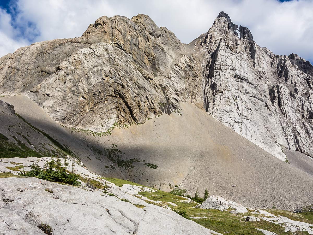 Smutwood Peak scramble in Kananaskis has amazing view of Mt Smut